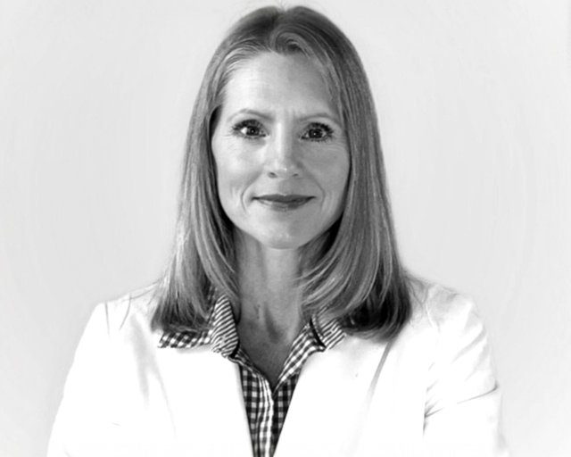 Headshot of Kim Whitley